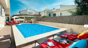 Agradable casa con piscina y billar